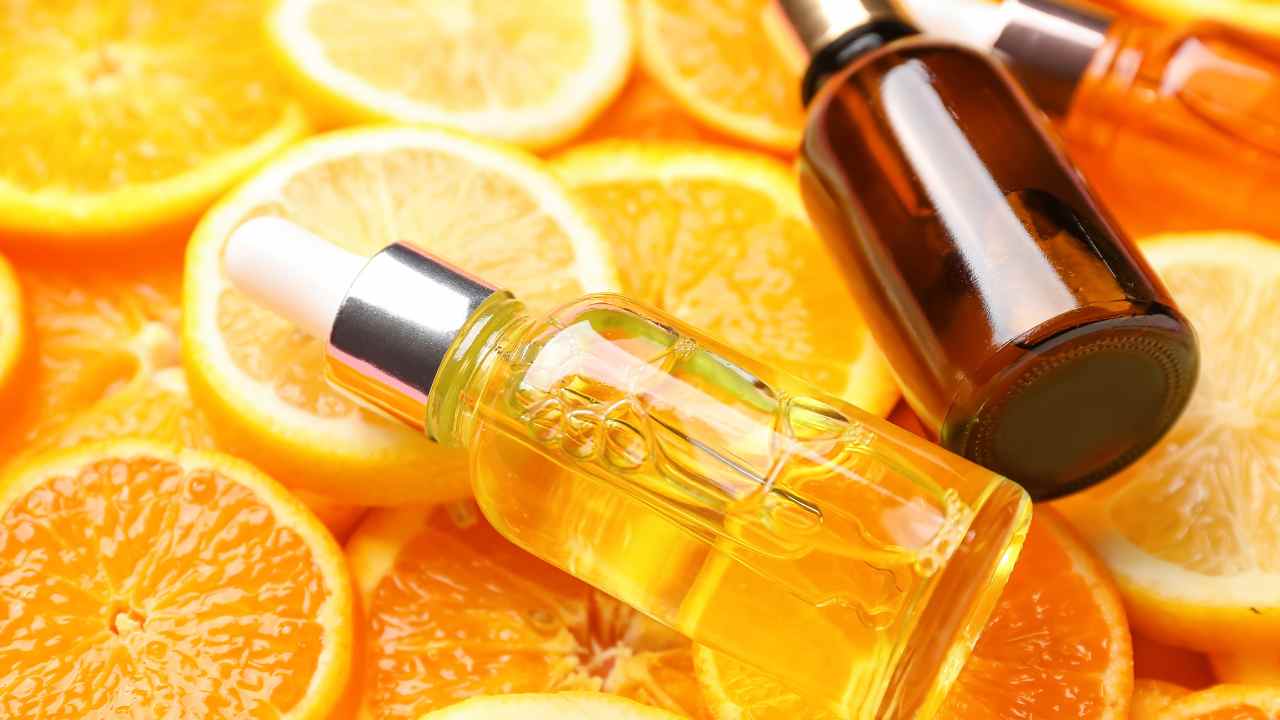 Serum Science: Can You Use Azelaic Acid with Vitamin C?